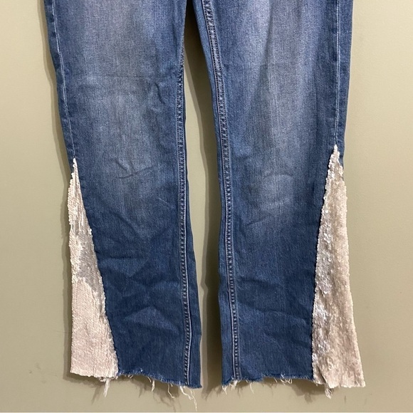 ANTHROPOLOGIE SZ 26 Pilcro High-Rise Sequined Flared Jeans - Picture 6 of 9